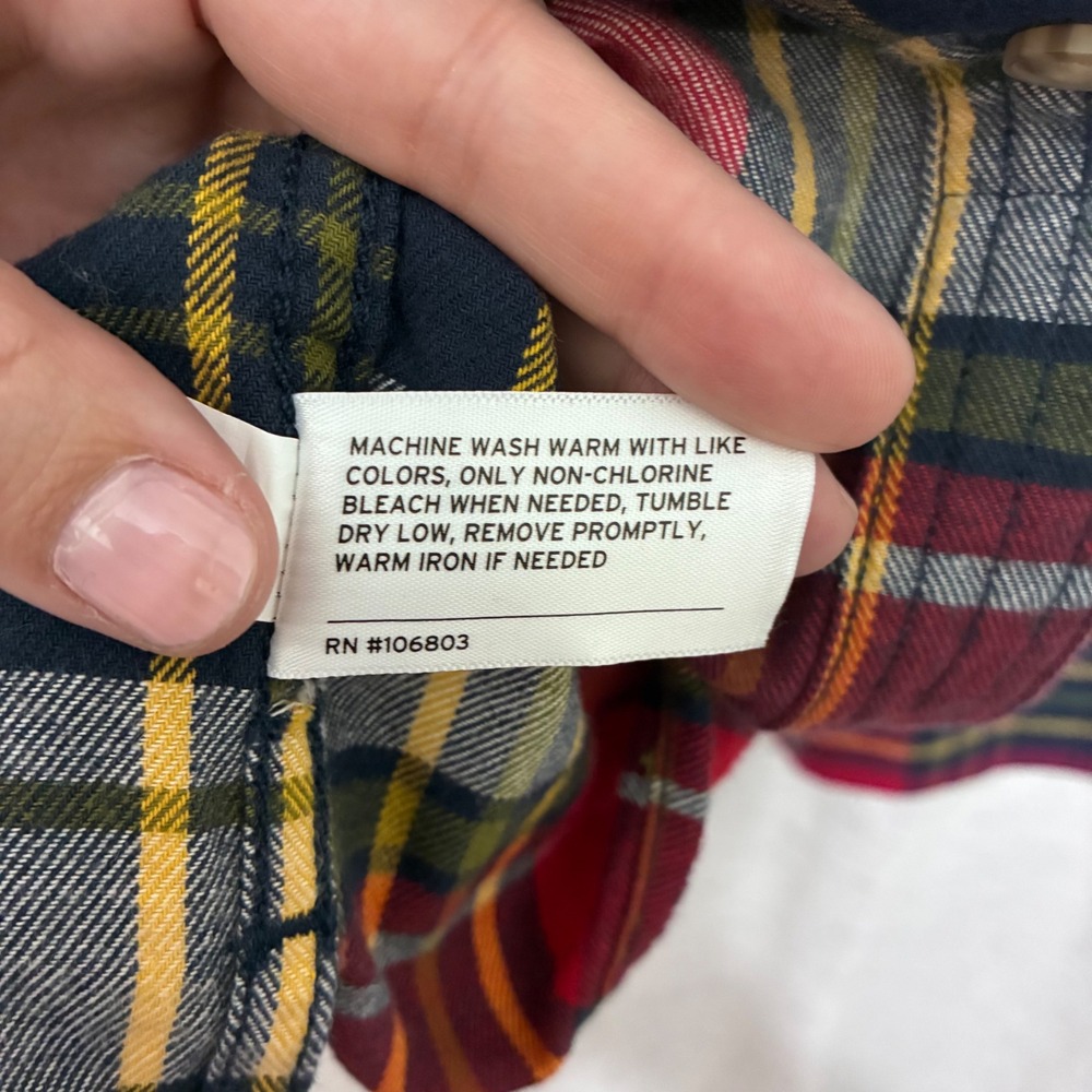 Duluth Trading Co Womens XL Flannel Shirt Red Plaid NWT Western Country Camping - Picture 8 of 9